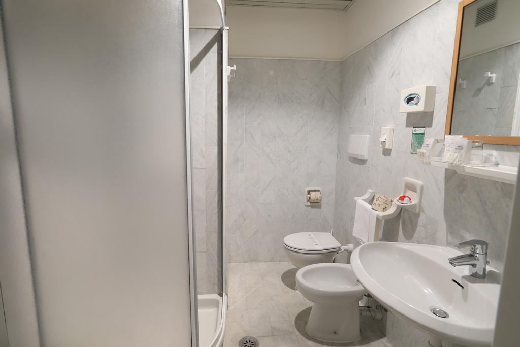 Basic Double or Twin Room,682351017:JPEG